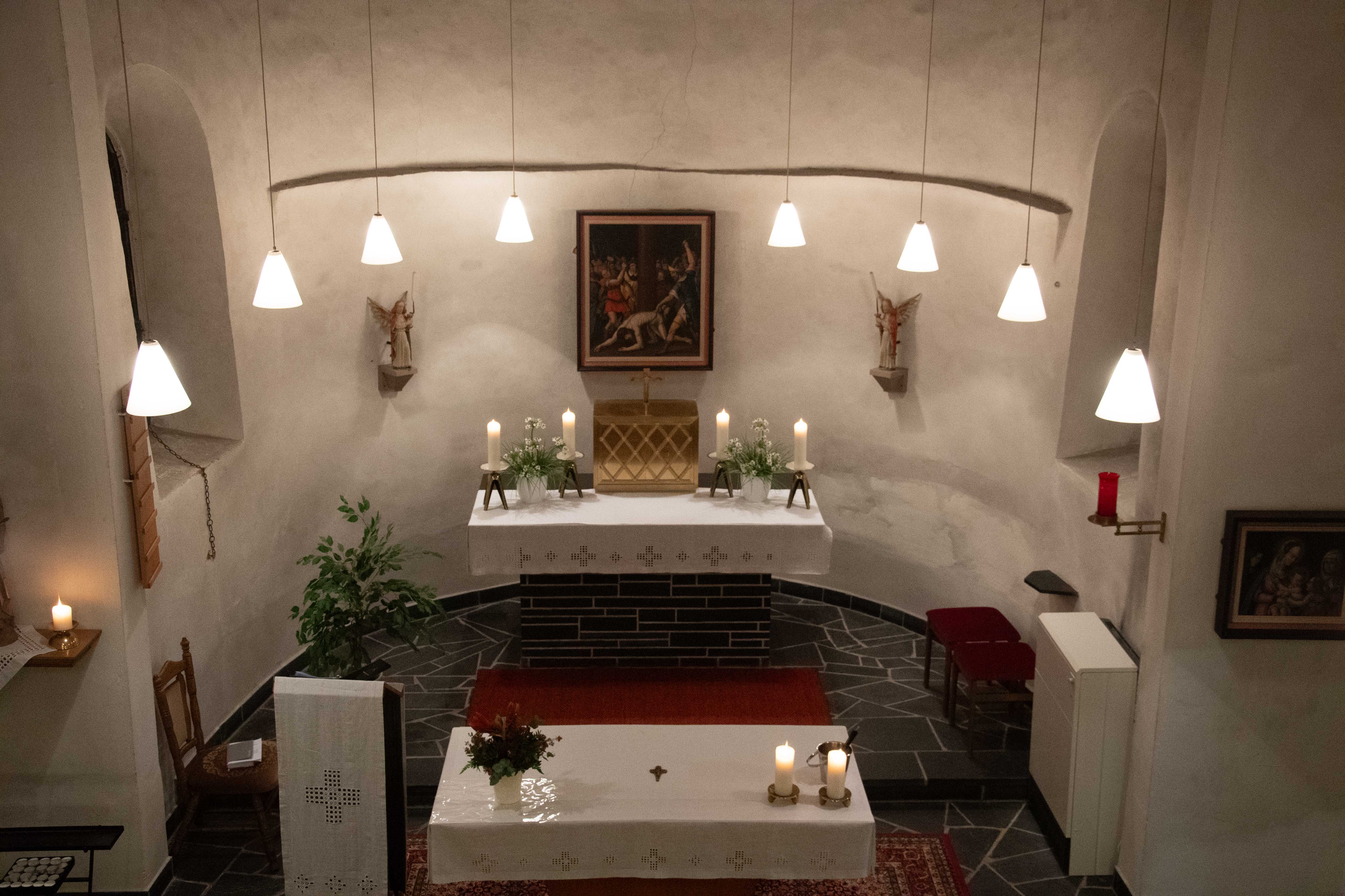 Feierliche Einsegnung der restaurierten Johannes-Figur in Obersalwey