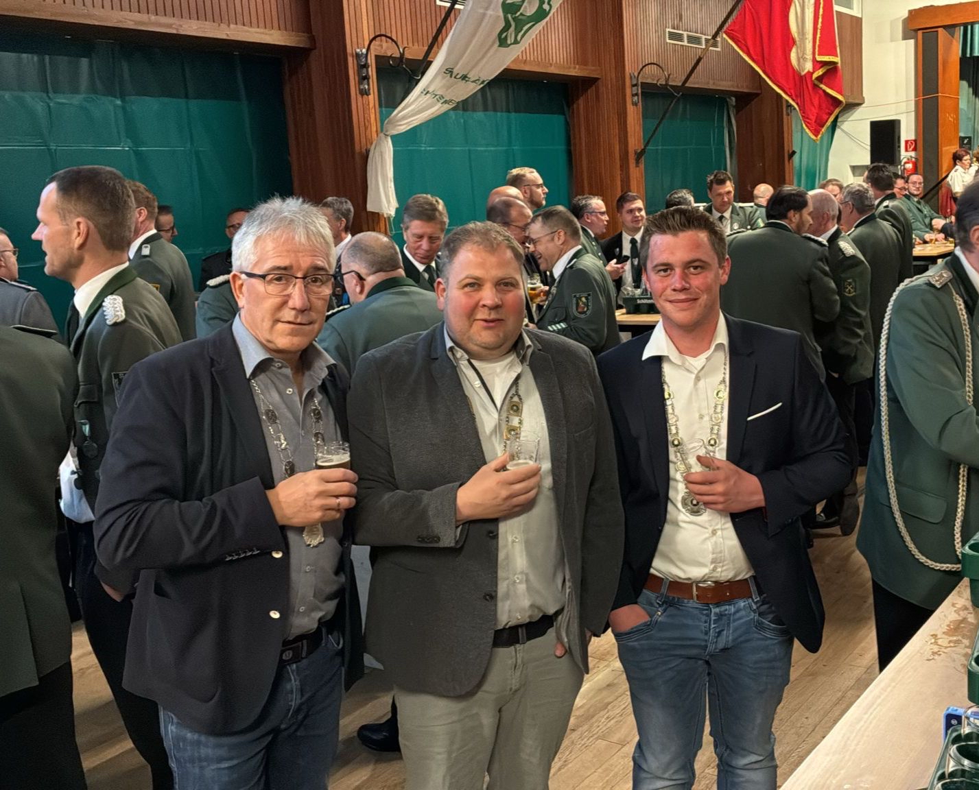 Die Salweyer Könige beim Kreiskönigspokalschießen in Remblinghausen